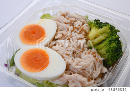 コンビニサラダ 63876335