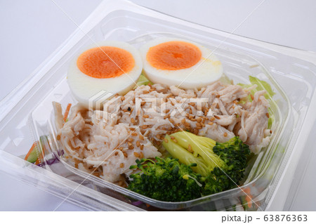 コンビニサラダ 63876363