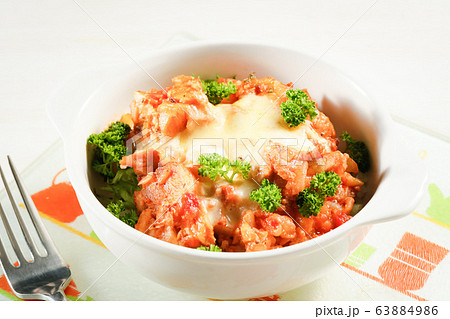 鶏肉とトマトソースのドリア 63884986
