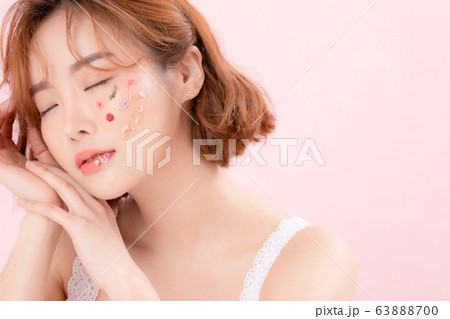 女性 女 女の子 63888700