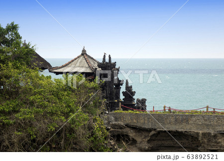 Tanah Lot, the main water temple on Bali Tanah Lot, the main water temple on Bali 63892521
