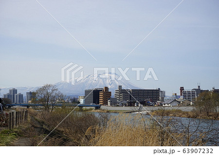 鷲型が現れた岩手山 63907232