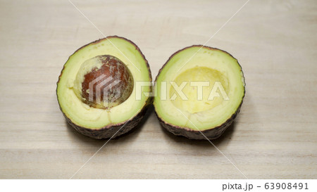 アボカド 63908491