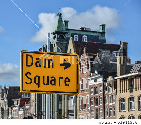 Tourist signpost street indicating 63911938