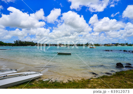 Beautiful seascape of Mauritius Island Beautiful seascape of Mauritius Island 63912073