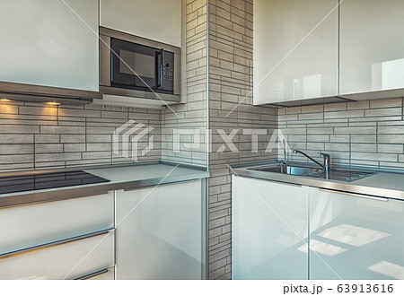 Modern design kitchen cooker microwave and sink Modern design kitchen cooker microwave and sink 63913616