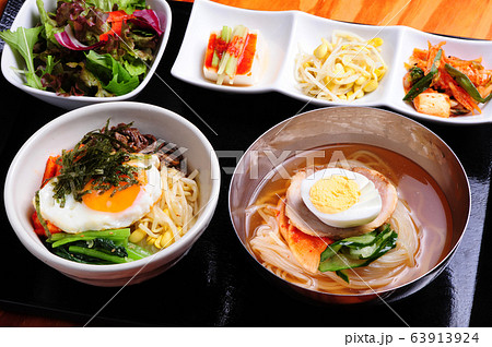 レーメンとビビンバセット レーメンとビビンバセット 63913924