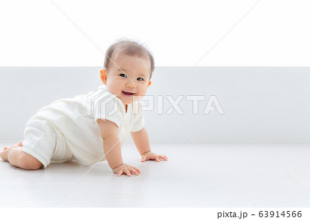 赤ちゃん 63914566