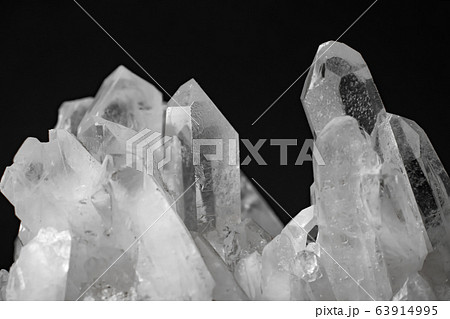 水晶クラスター 63914995