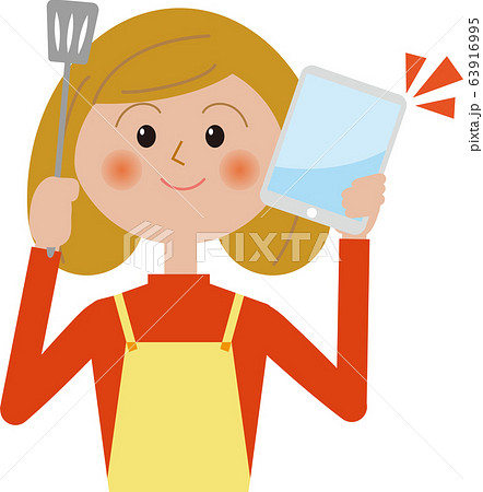 レシピサイト 女性 タブレットで料理を探すのイラスト素材 63916995 Pixta