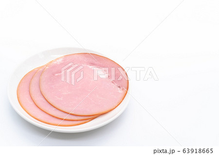 ロースハム　白背景 63918665