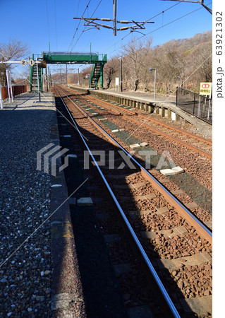 早春の北海道白老町JR虎杖浜駅の風景を撮影 63921302