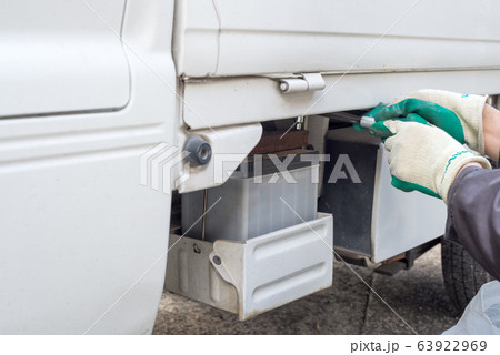 軽トラのバッテリー交換 軽トラのバッテリー交換 63922969