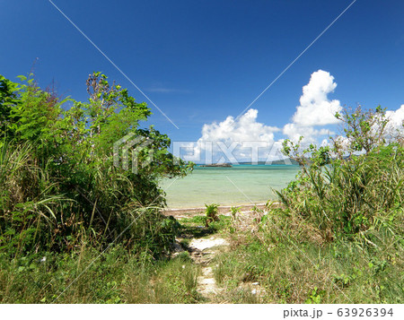 【沖縄・小浜島】夏の海岸 63926394