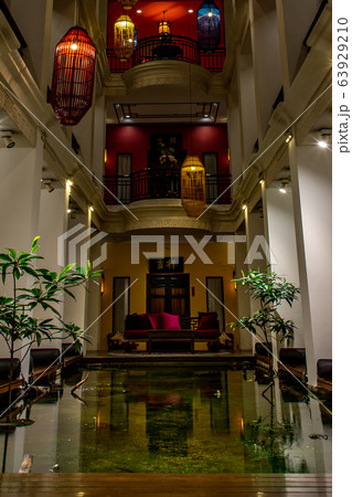 The interior chinese style of Shanghai mansion 63929210