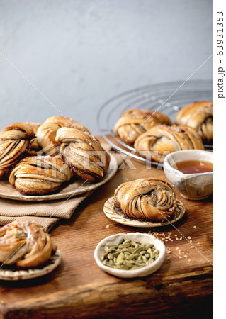 Swedish cardamom buns Kanelbulle 63931353