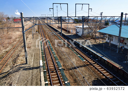 早春の北海道白老町JR竹浦駅の風景を撮影 63932572
