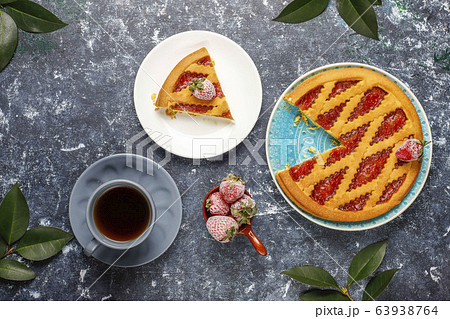 Baked strawberry jam pie cake sweet pastry top view 63938764