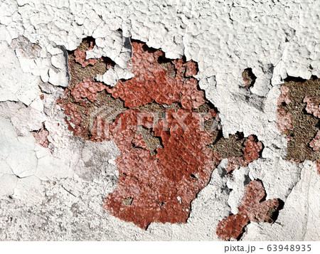 Stucco cracked on the wall as abstract background 63948935