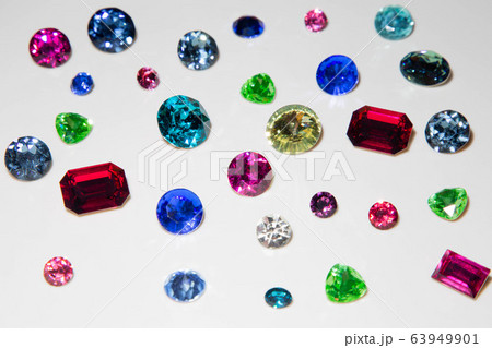 ヴィンテージストーン スワロフスキー キラキラ カラフル ヴィンテージストーン スワロフスキー キラキラ カラフル 63949901