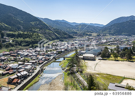 島根県津和野町　山陰の小京都　津和野の町並み（展望） 63956886