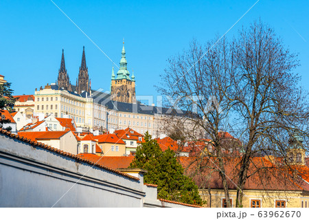 Prague Castle, Czech: Prazsky hrad, with St Vitus Cathedral, Hradcany, Prague, Czech Republic. Prague Castle, Czech: Prazsky hrad, with St Vitus Cathedral, Hradcany, Prague, Czech Republic. 63962670