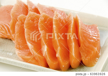 トラウトサーモン刺身の写真素材