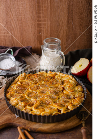 Homemade rustic apple pie Homemade rustic apple pie 63969066