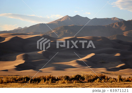 グレートサンドデューンズ国立公園　コロラド　アメリカ 63971121
