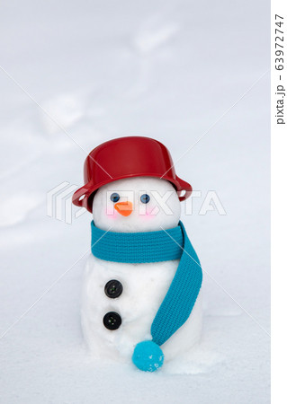 雪だるま 63972747