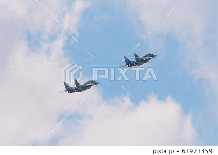 ミグ MiG-29 フルクラム 機動飛行 ミグ MiG-29 フルクラム 機動飛行 63973859