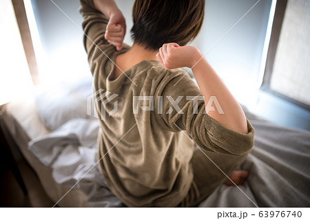 女性 63976740