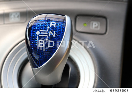 自動車のシフトノブ 63983603