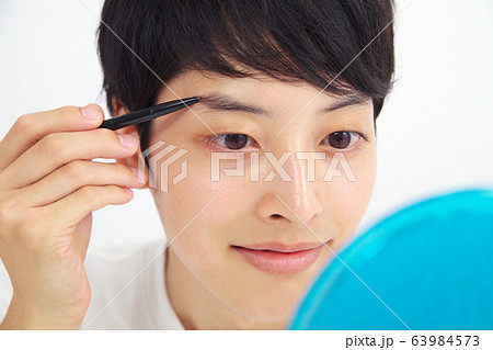 メンズビューティー メンズエステ 眉 眉毛 眉メイク 美容 男性 メンズビューティー メンズエステ 眉 眉毛 眉メイク 美容 男性 63984573