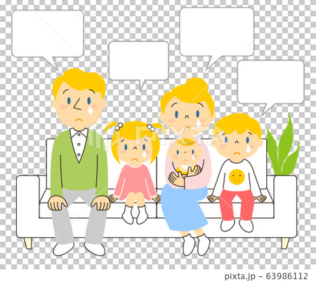ソファーで泣いている5人家族 イラスト 63986112
