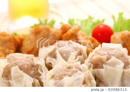 シウマイ 鶏のから揚げ ビール シウマイ 鶏のから揚げ ビール 63986313