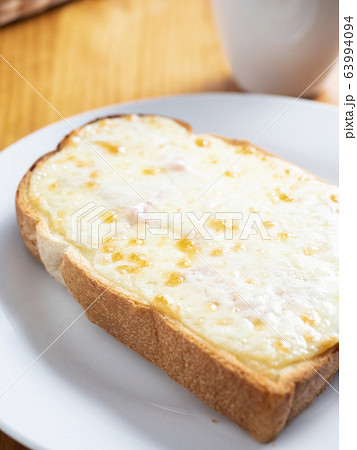 こんがりチーズトースト 63994094