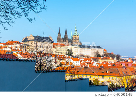 Prague Castle, Czech: Prazsky hrad, with St Vitus Cathedral, Hradcany, Prague, Czech Republic. Prague Castle, Czech: Prazsky hrad, with St Vitus Cathedral, Hradcany, Prague, Czech Republic. 64000149