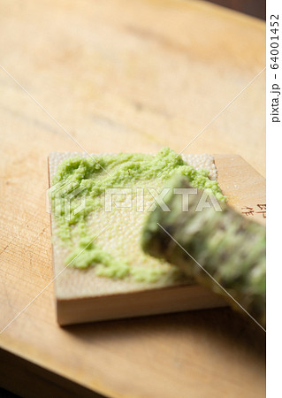 擦りおろした山葵 擦りおろした山葵 64001452