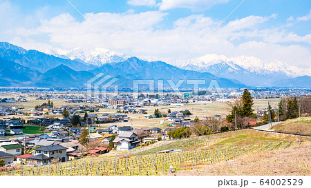 安曇野の風景（早春） 64002529