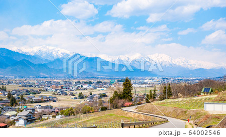 安曇野の風景（早春） 64002546