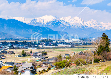 安曇野の風景（早春） 64002574