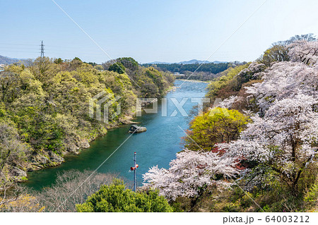 ながめ余興場から高津戸峡を望む 64003212