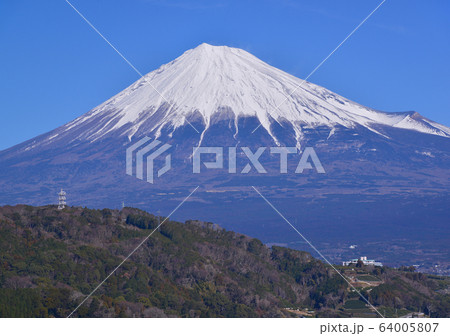 東名富士川SAからの富士山-0705 東名富士川SAからの富士山-0705 64005807