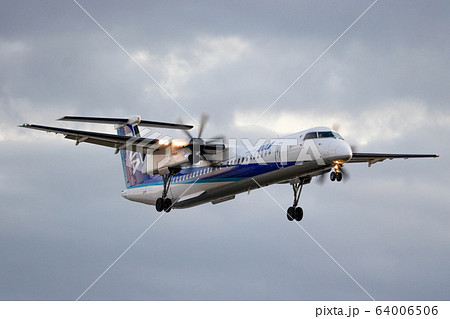 ANA ボンバルディアDHC8-Q400 64006506