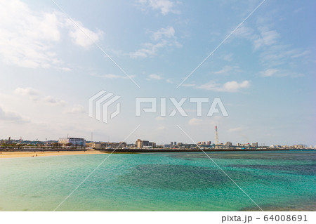 沖縄県宜野湾市・浦添市街並み 沖縄県宜野湾市・浦添市街並み 64008691