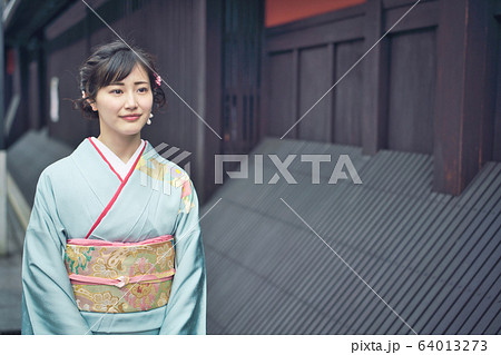 着物の女性 着物の女性 64013273