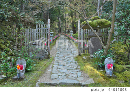 【金剛輪寺 千体地蔵】 滋賀県愛知郡愛荘町松尾寺 64015898