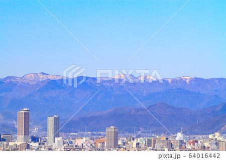 冬の岐阜市 都市風景 冬の岐阜市 都市風景 64016442