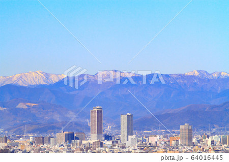 冬の岐阜市　都市風景 64016445
